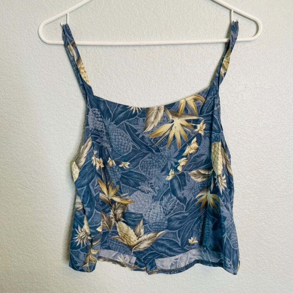 Episode Remake Blue Tropical Pineapple Cropped Flowy Tank Top | Medium - Picture 5 of 5